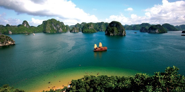 广西南宁旅行社美图:越南下龙湾